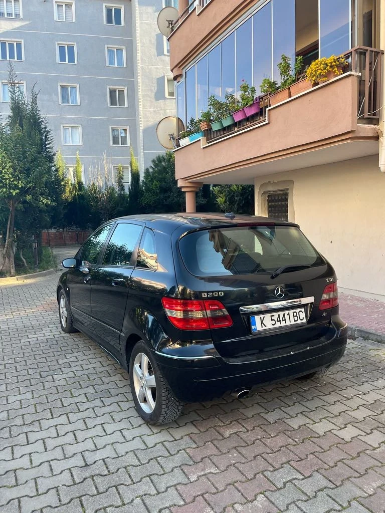 Mercedes-Benz B 200  - изображение 2