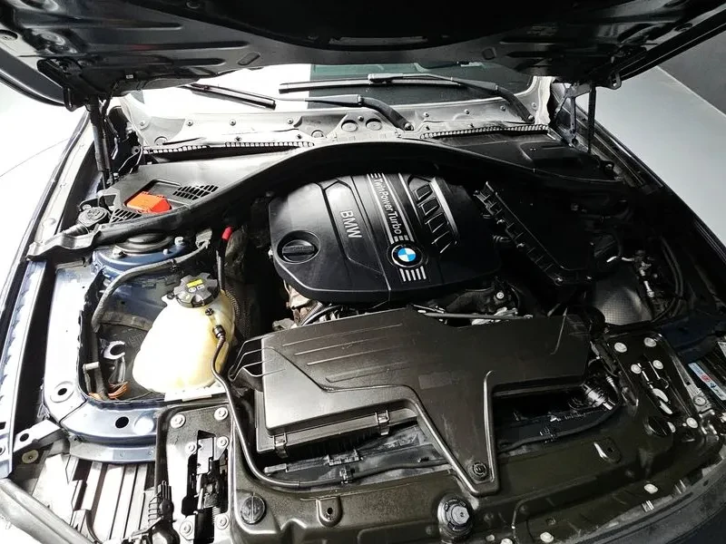 BMW 320 d - изображение 6