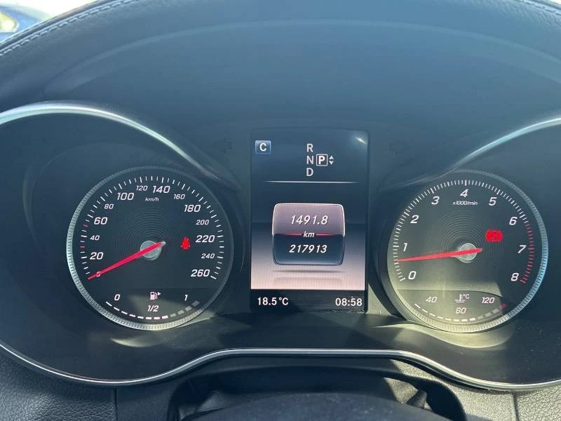 Mercedes-Benz C 300 * 4MATIC * PANO * ПОДГРЕВИ * 2 КЛЮЧА, снимка 9 - Автомобили и джипове - 54940619