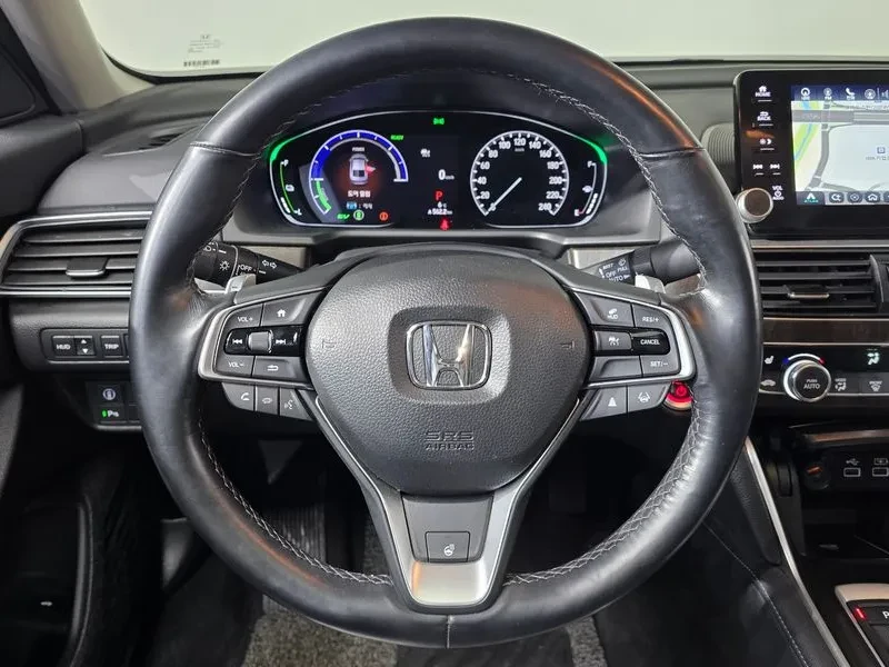 Honda Accord 2.0 HYBRID, снимка 13 - Автомобили и джипове - 55717203