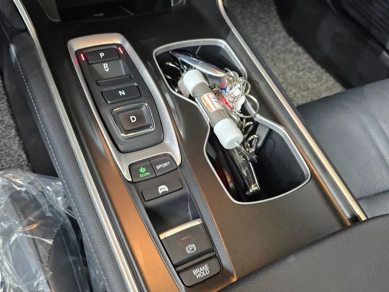 Honda Accord 2.0 HYBRID, снимка 9 - Автомобили и джипове - 55717203