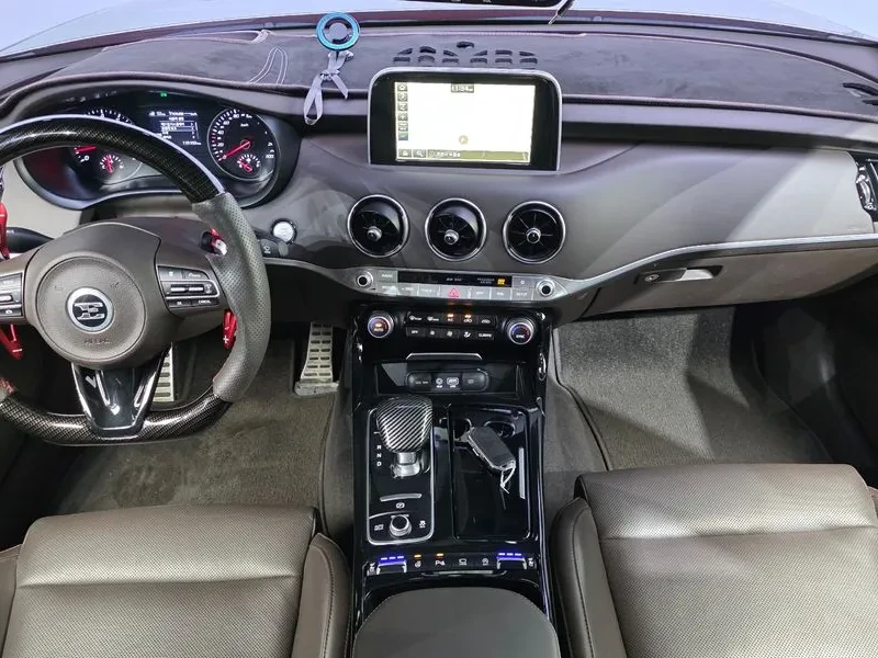 Kia Stinger 3.3 Turbo Awd Masters - САМО 30% АВАНС, снимка 7 - Автомобили и джипове - 55888073
