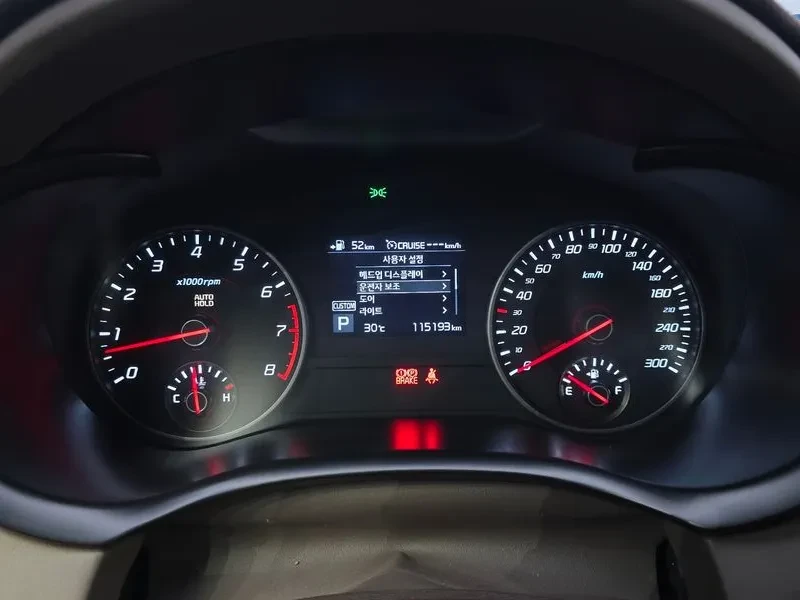 Kia Stinger 3.3 Turbo Awd Masters - САМО 30% АВАНС, снимка 8 - Автомобили и джипове - 55888073