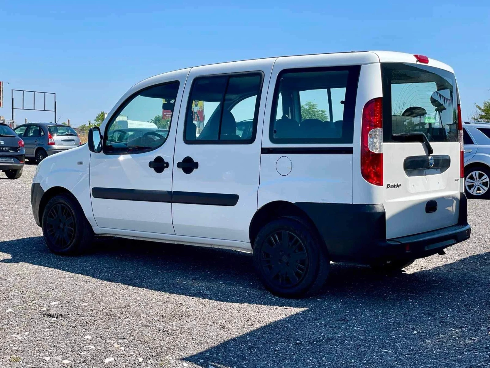 Fiat Doblo 1.3 MultiJet 6+ 1 места - изображение 3