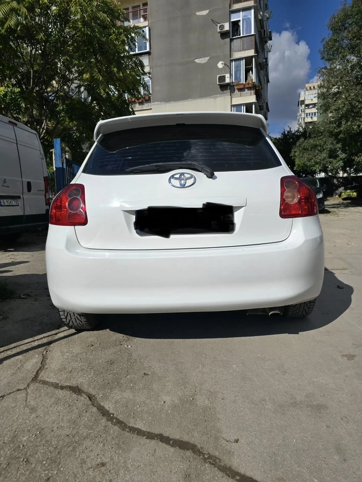 Toyota Auris  - изображение 2