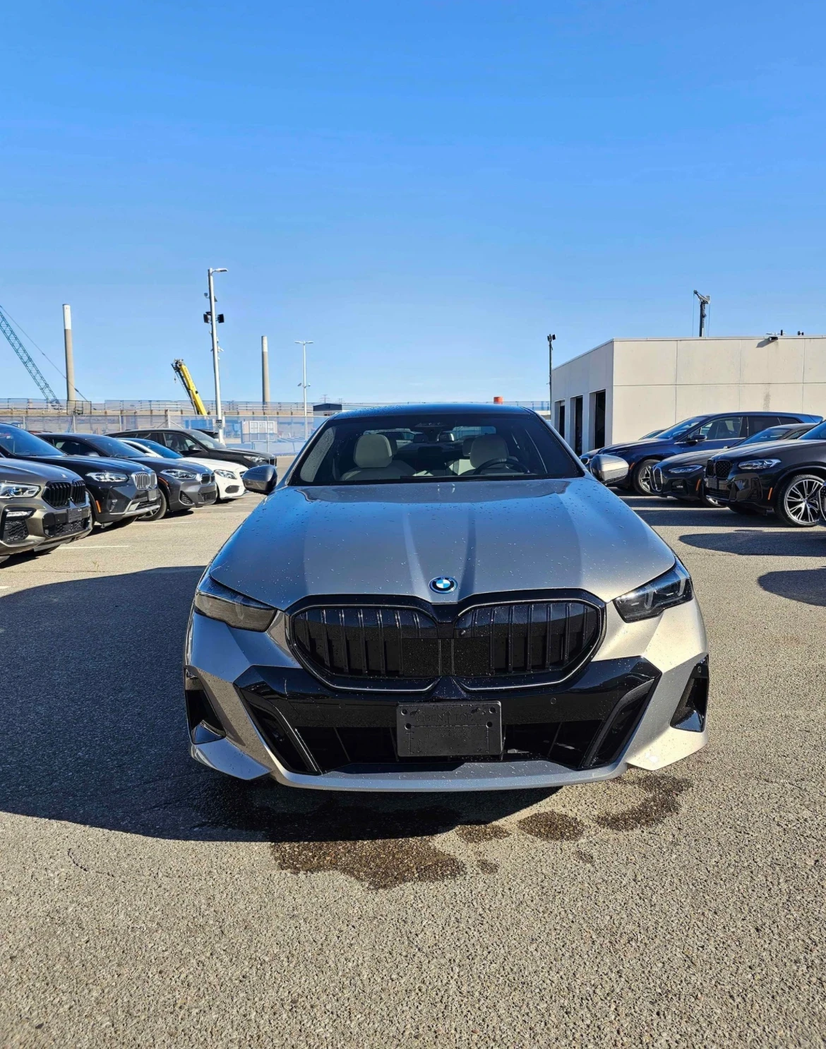 BMW 550 M SPORT * * CARFAX * * АВТО КРЕДИТ * *  - изображение 3