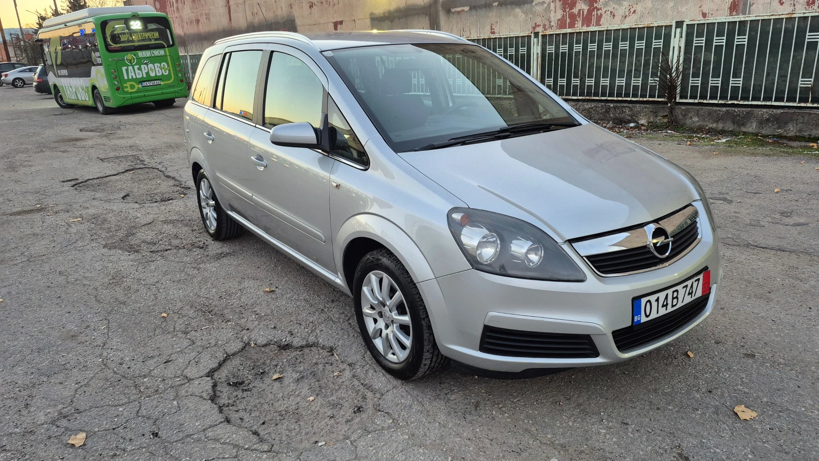 Opel Zafira 1.6i 7  | Mobile.bg   3