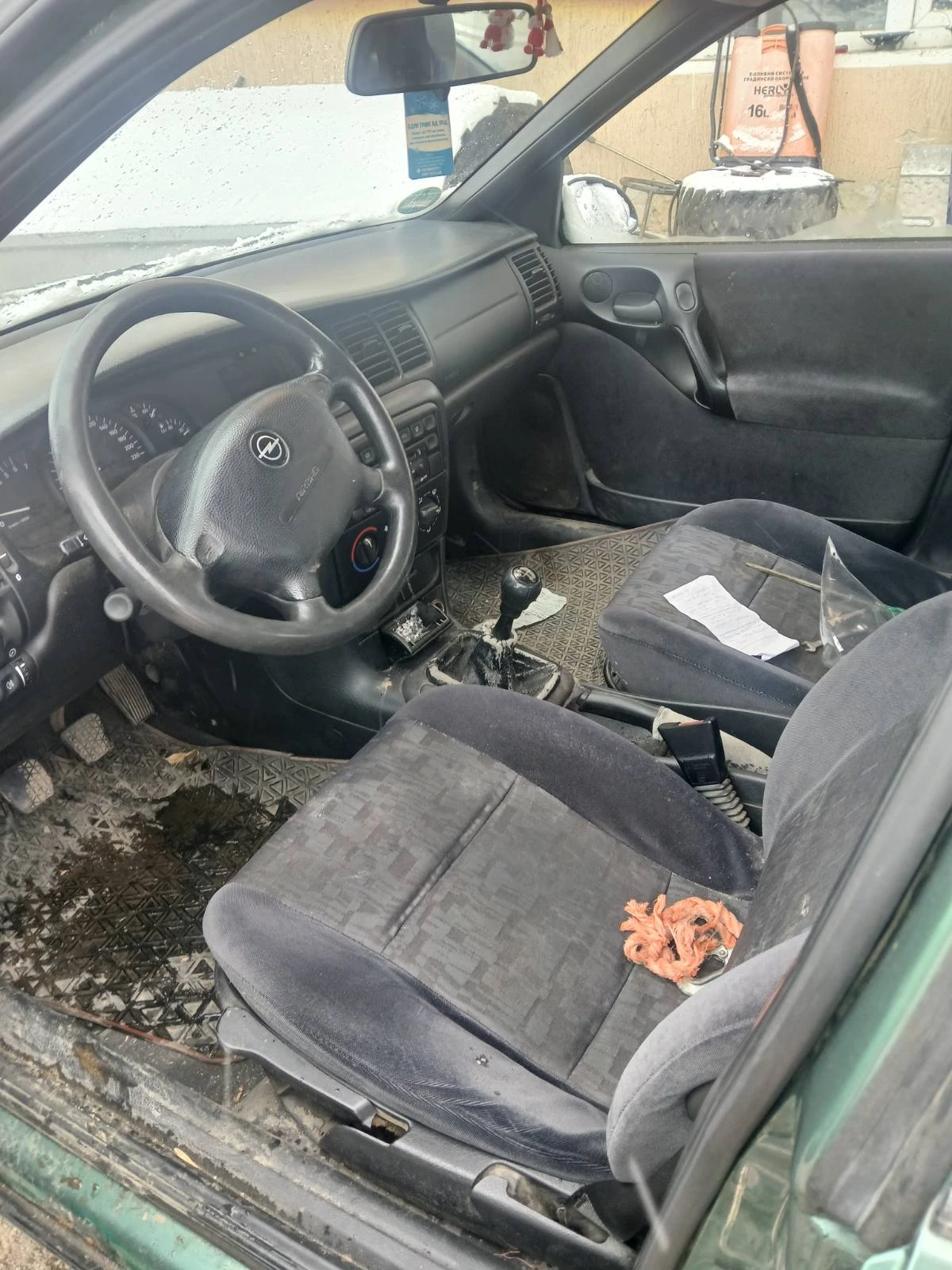 Opel Vectra B - изображение 5