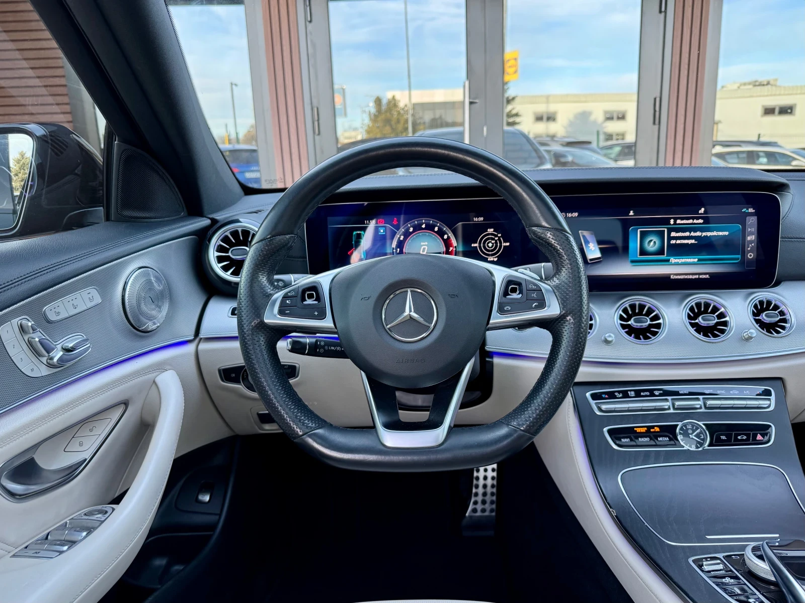 Mercedes-Benz E 43 AMG E 43 AMG 4Matic, снимка 10 - Автомобили и джипове - 53799385