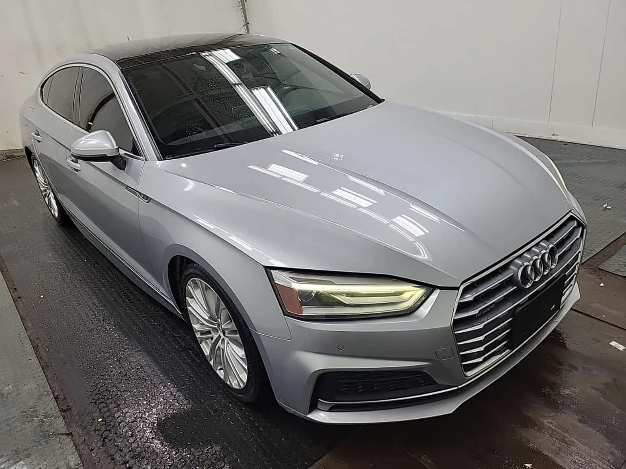 Audi A5 S LINE/PROGRESSIV/ПОДГРЕВ/ПАНО/КРАЙНА ЦЕНА ДО БГ/, снимка 3 - Автомобили и джипове - 54339618