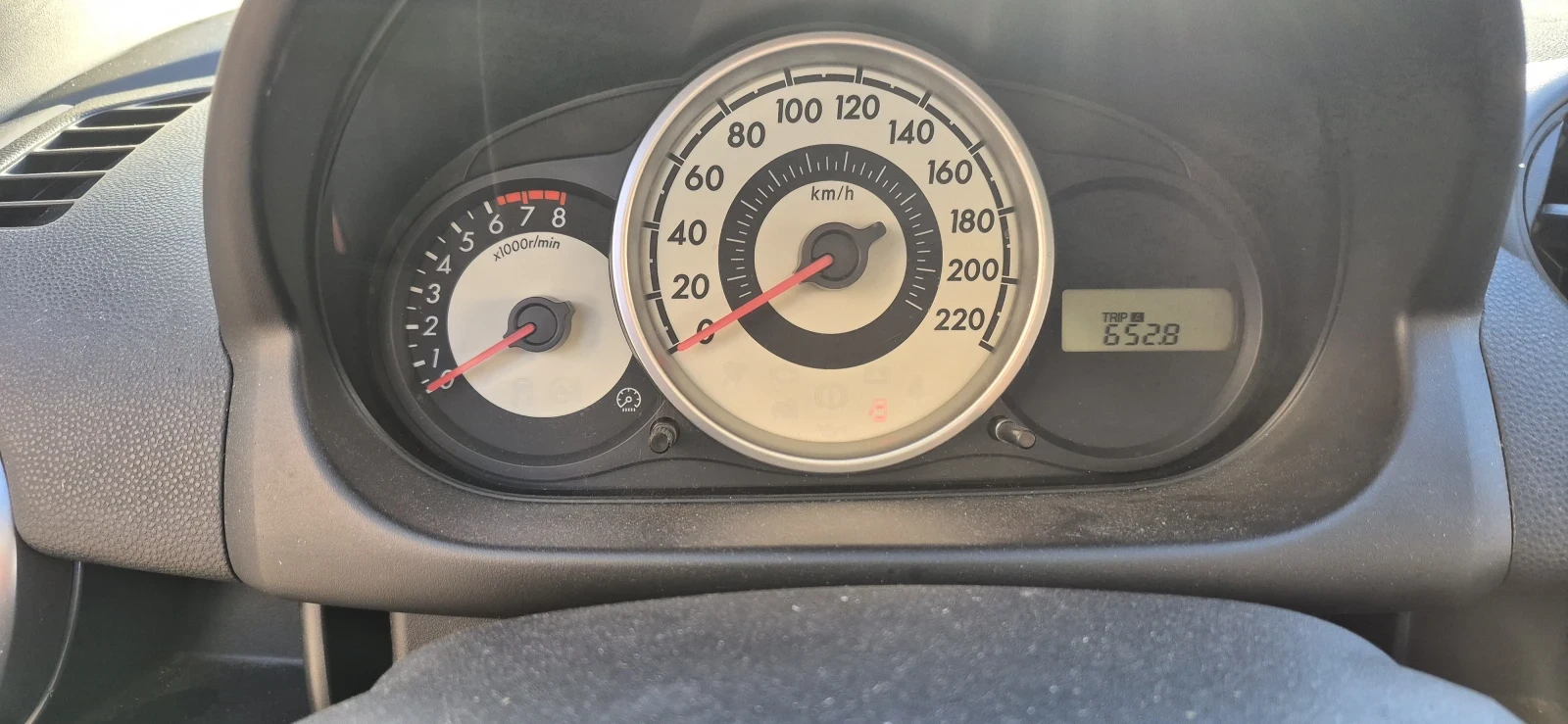 Mazda 2 1.3, снимка 5 - Автомобили и джипове - 54404203