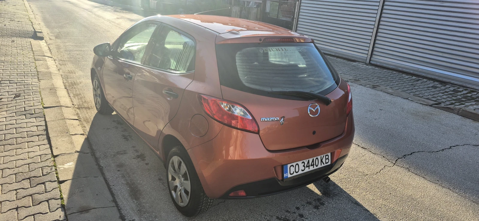 Mazda 2 1.3, снимка 3 - Автомобили и джипове - 54404203