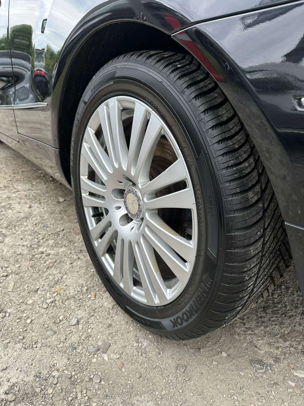 Mercedes-Benz E 200 CGI Avangarde 6-скорости, снимка 16 - Автомобили и джипове - 54485882