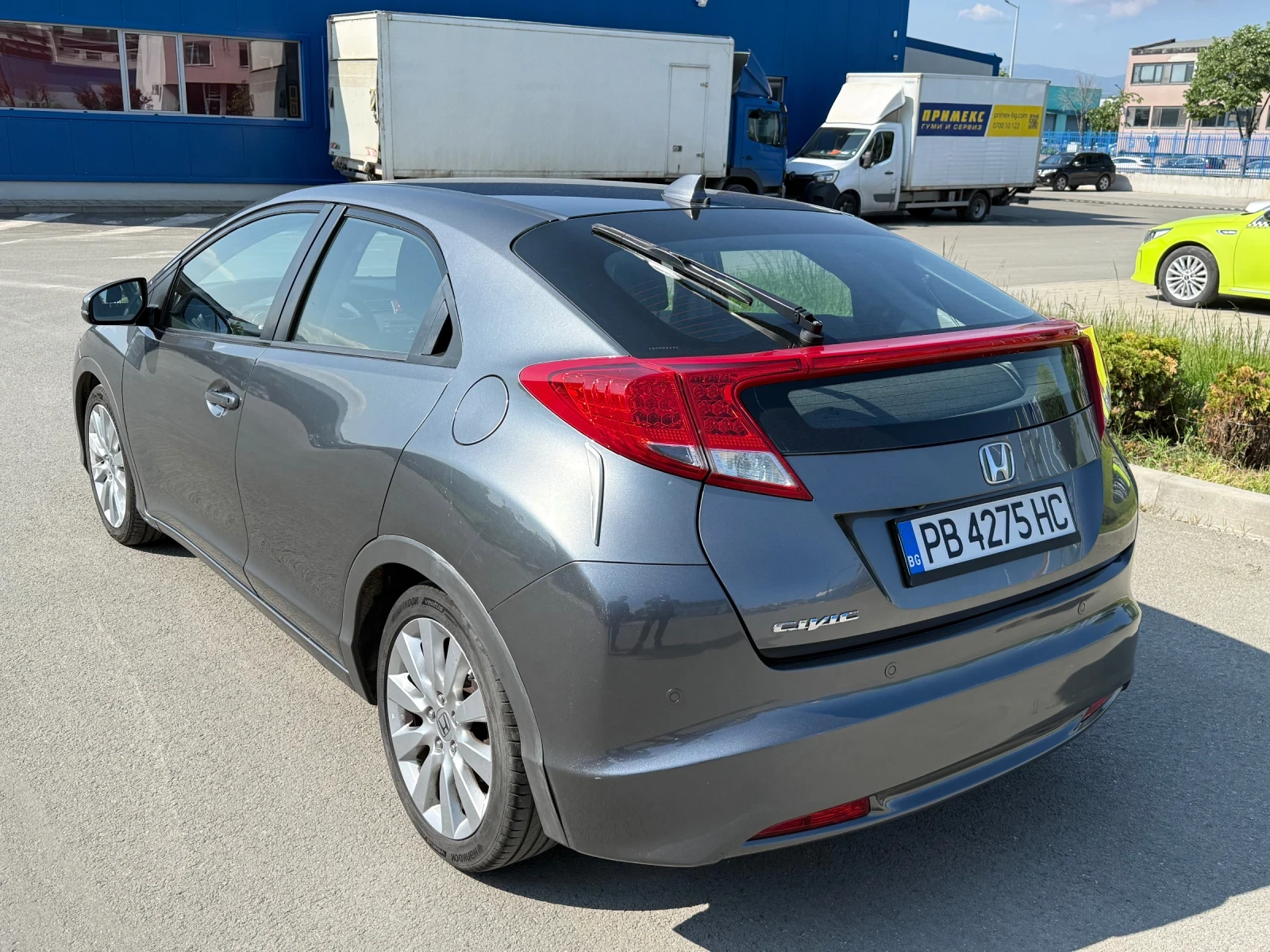 Honda Civic 2.2DTEC-РЕГИСТРИРАНА-ВСИЧКО ПЛАТЕНО, снимка 4 - Автомобили и джипове - 54499858