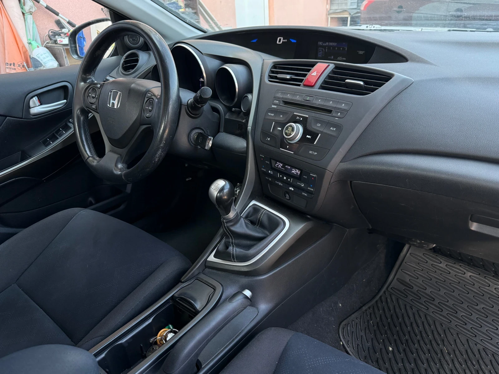 Honda Civic 2.2DTEC-РЕГИСТРИРАНА-ВСИЧКО ПЛАТЕНО, снимка 16 - Автомобили и джипове - 54499858