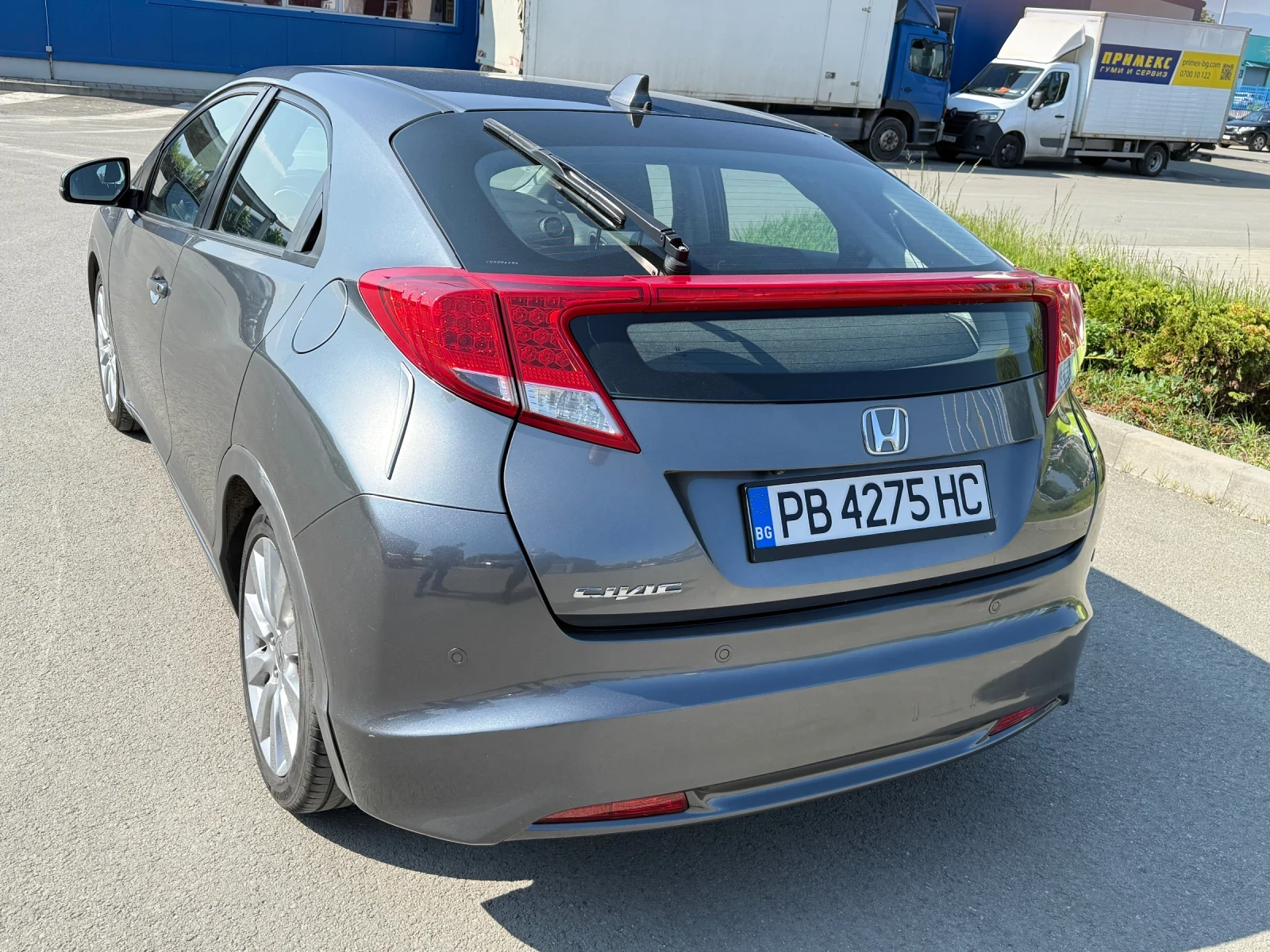 Honda Civic 2.2DTEC-РЕГИСТРИРАНА-ВСИЧКО ПЛАТЕНО, снимка 5 - Автомобили и джипове - 54499858