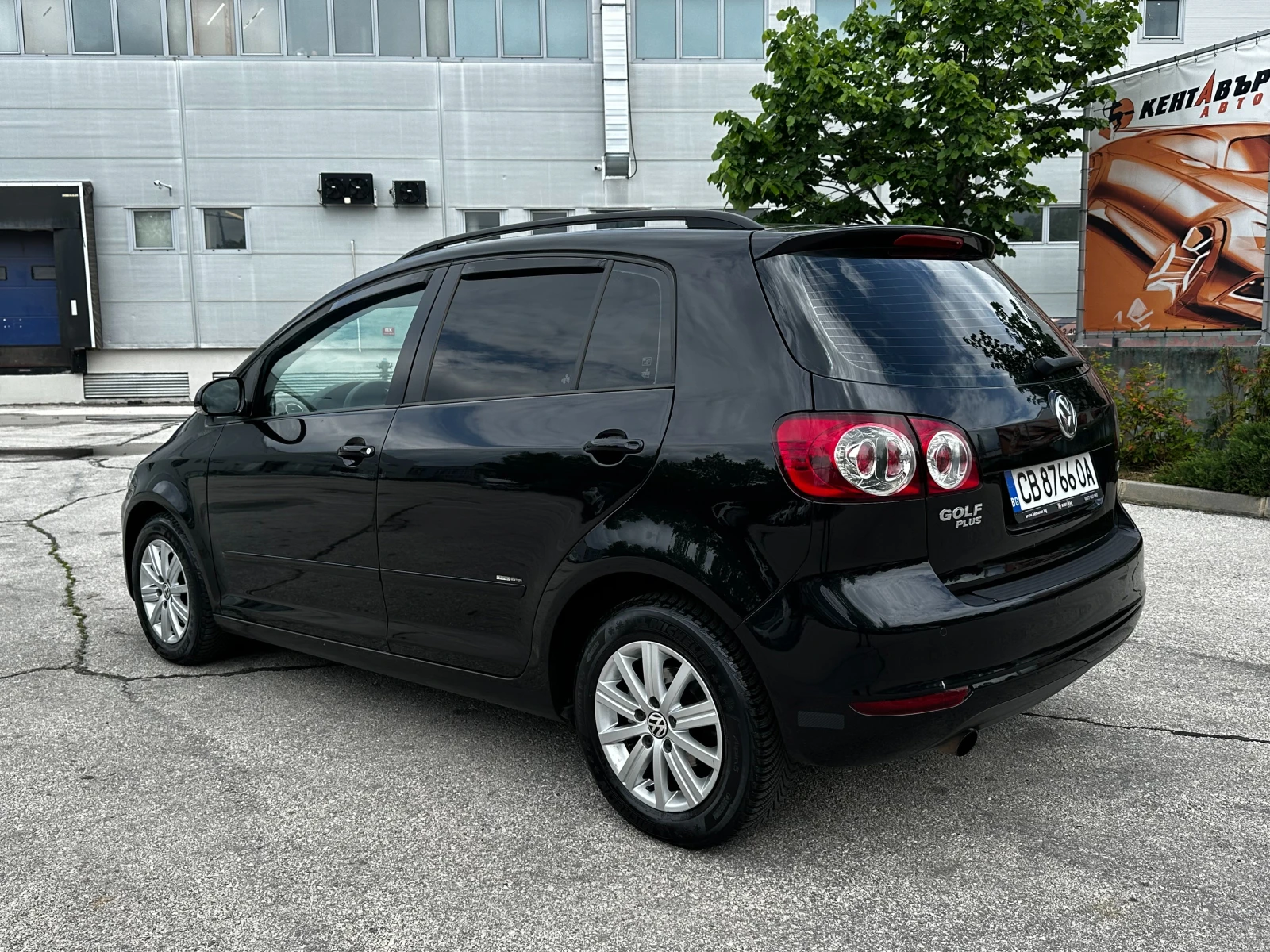 VW Golf Plus 1.6d 105 к.с. , снимка 3 - Автомобили и джипове - 54676262