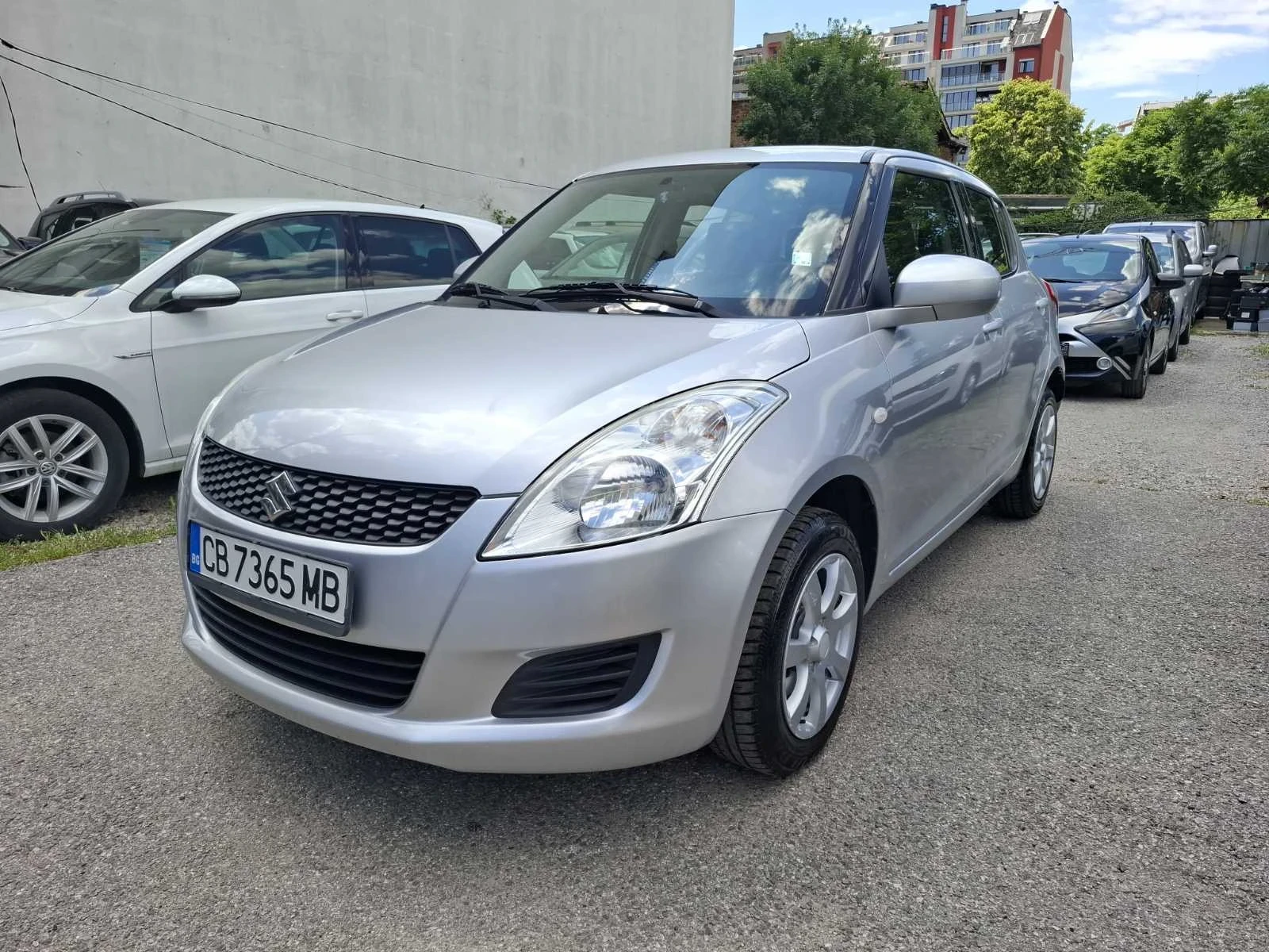 Suzuki Swift 1.3i 4x4, снимка 2 - Автомобили и джипове - 54808595