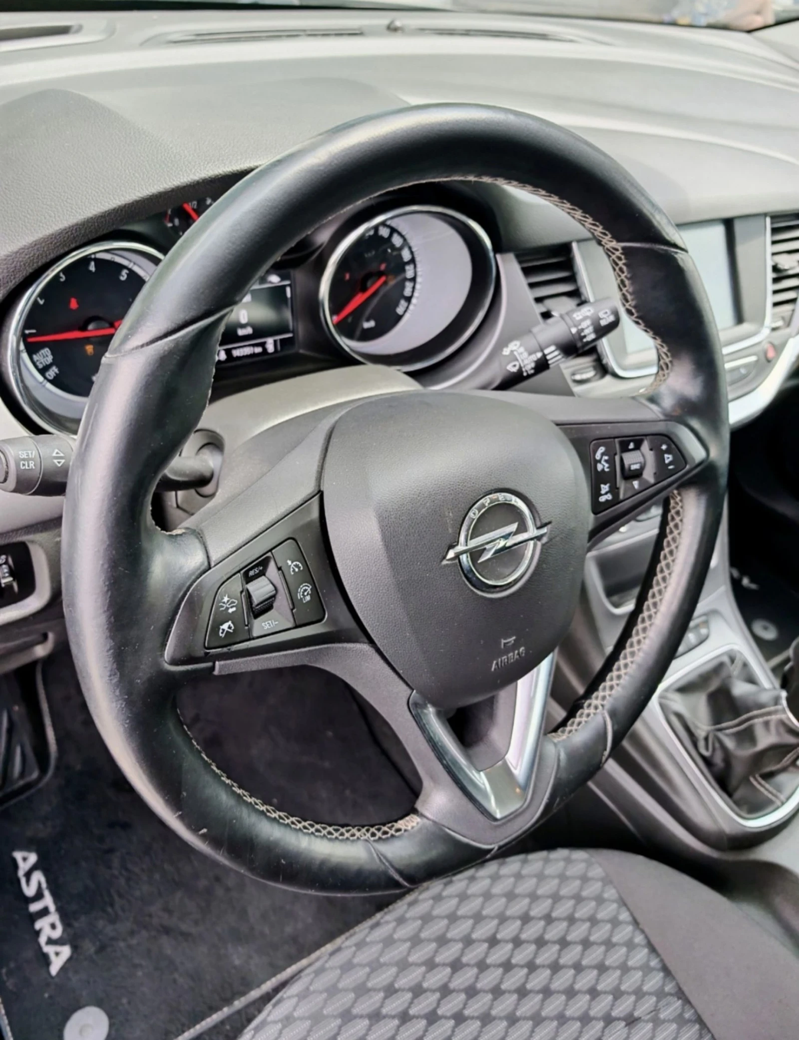 Opel Astra * УНИКАТ * 1.4 TURBO 150ps * 140000км * , снимка 11 - Автомобили и джипове - 54945234