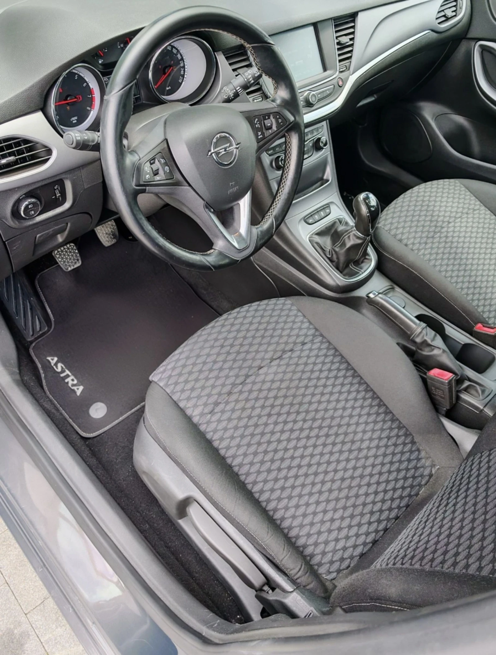 Opel Astra * УНИКАТ * 1.4 TURBO 150ps * 140000км * , снимка 10 - Автомобили и джипове - 54945234