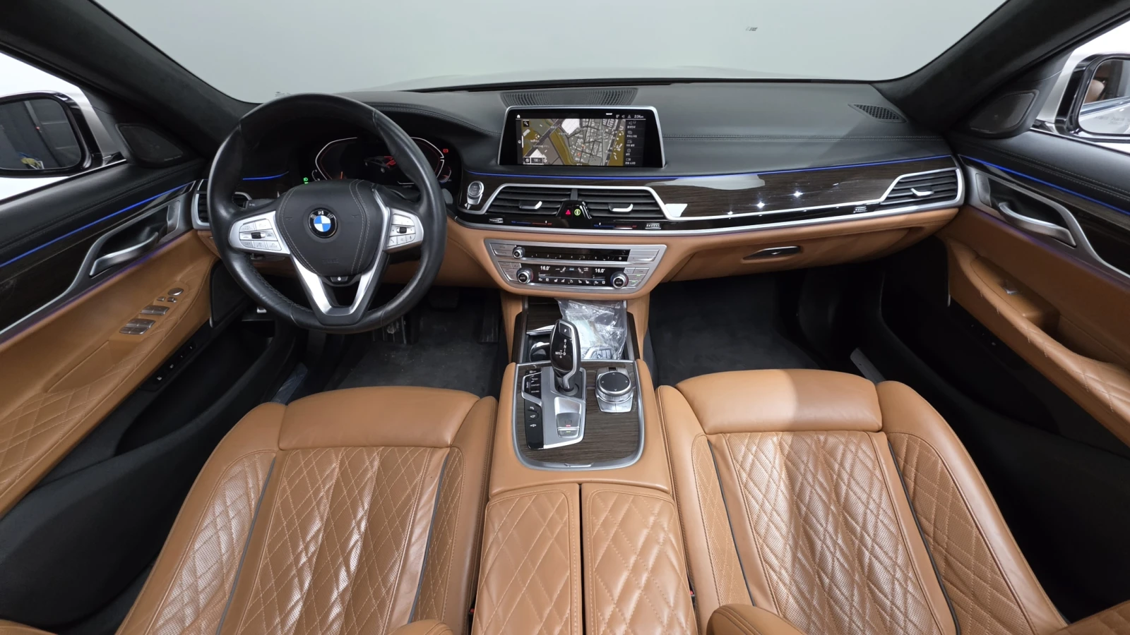 BMW 730 ЕЛ. БАГАЖНИК* SOFT CLOSE* ОБДУХВАНЕ* КРАЙНА ЦЕНА, снимка 7 - Автомобили и джипове - 55336567