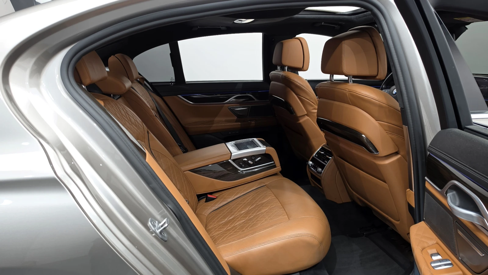 BMW 730 ЕЛ. БАГАЖНИК* SOFT CLOSE* ОБДУХВАНЕ* КРАЙНА ЦЕНА, снимка 11 - Автомобили и джипове - 55336567