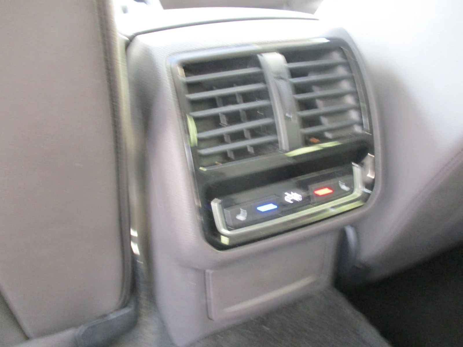 VW Arteon 2.0 TSI/190HP/FWD/ELEGANCE/PANO/360/337h | Mobile.bg � ����������� 10