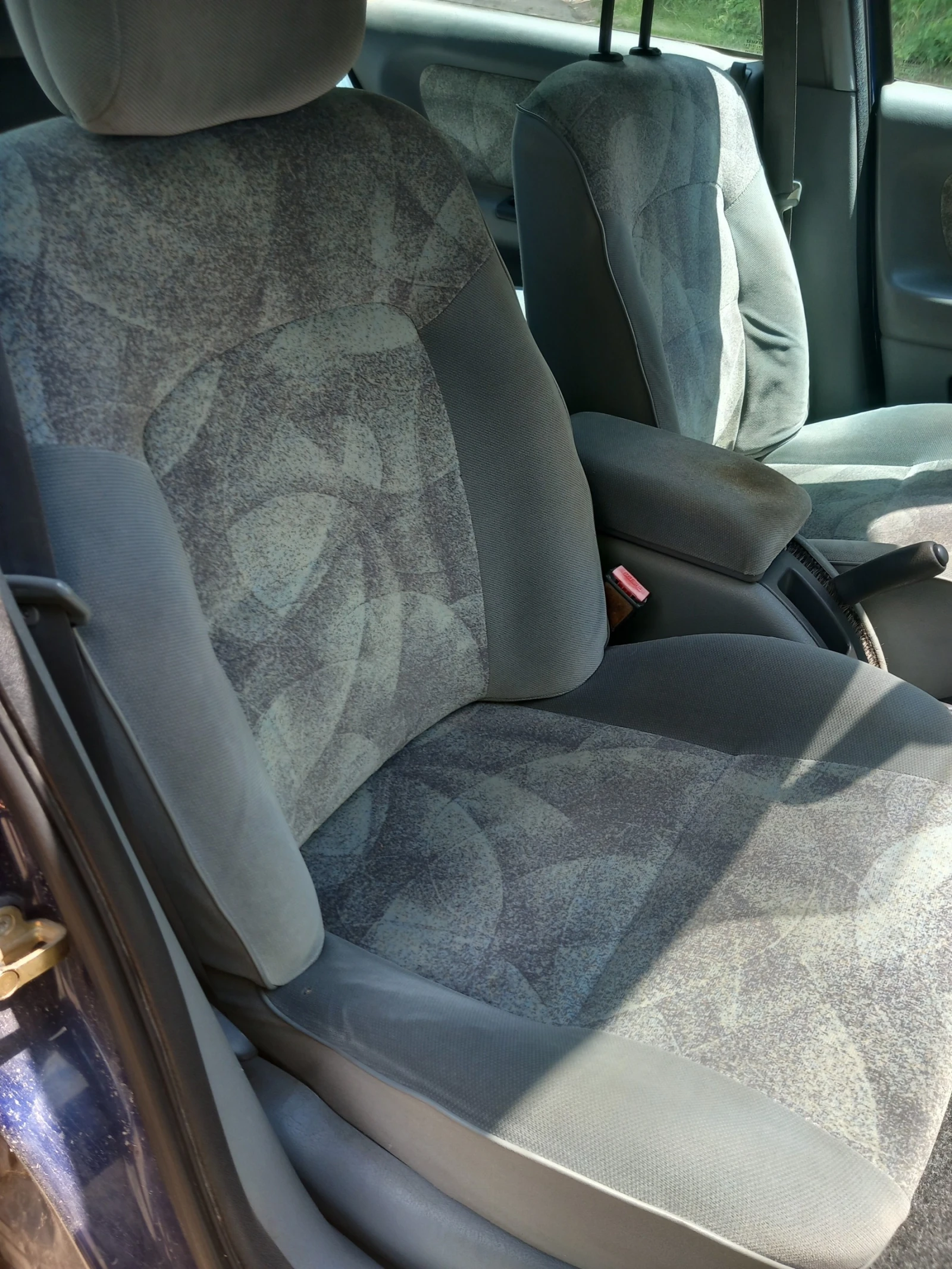 Renault Laguna 1.8 16V + газ, снимка 8 - Автомобили и джипове - 55867930