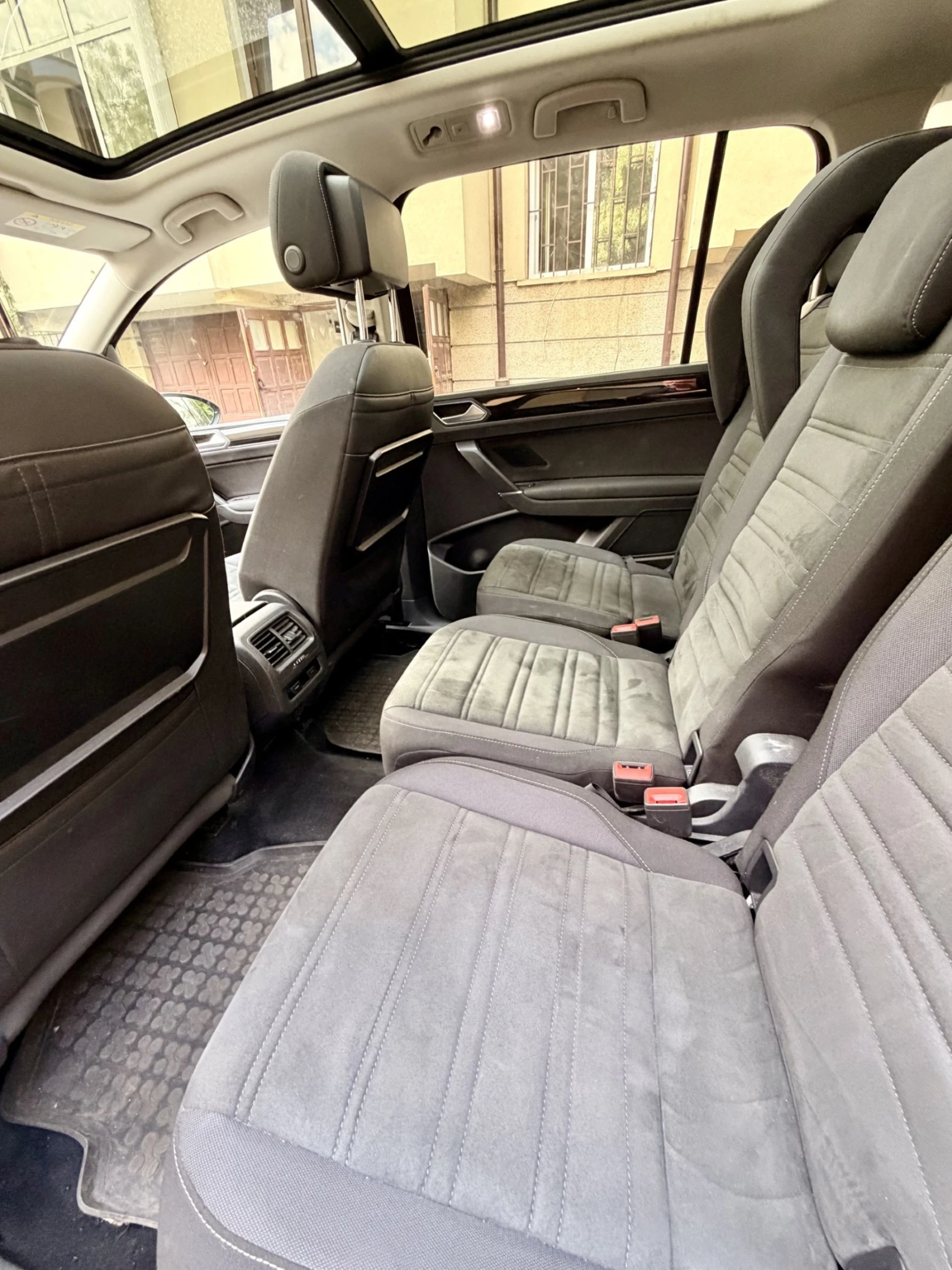 VW Touran VW Touran 2.0 TDI | 6+ 1 | Matrix LED | Distronic , снимка 7 - Автомобили и джипове - 56138806