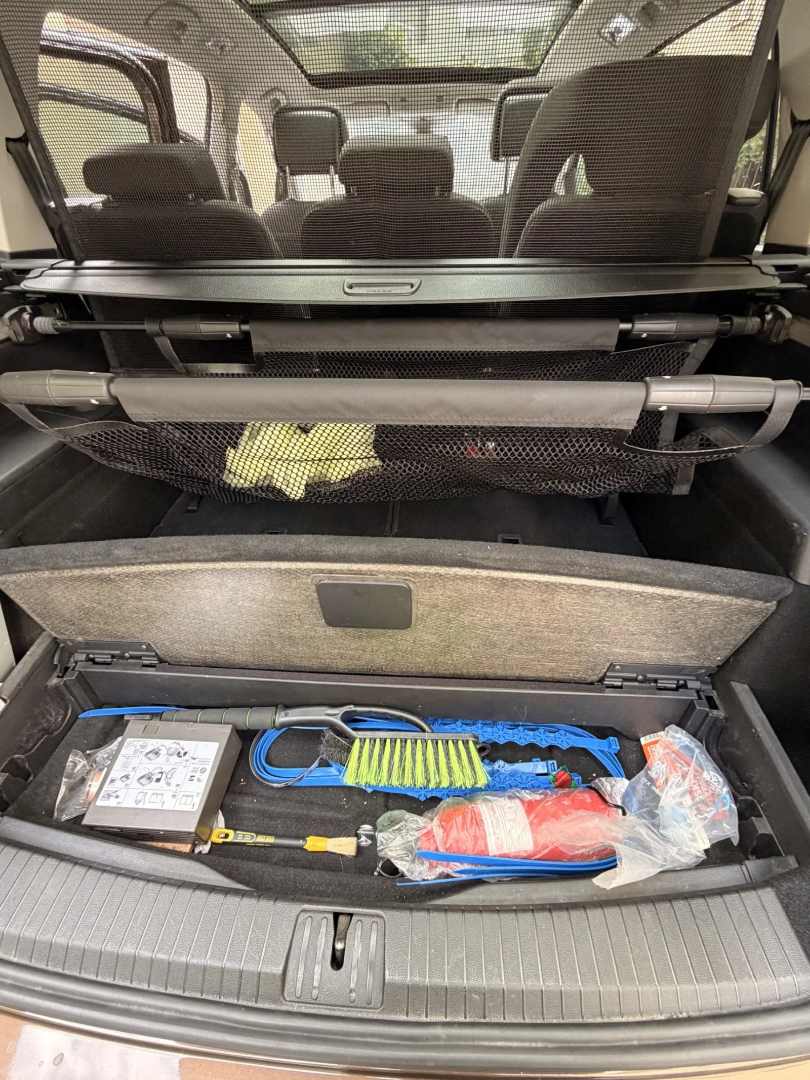 VW Touran VW Touran 2.0 TDI | 6+ 1 | Matrix LED | Distronic , снимка 14 - Автомобили и джипове - 56138806