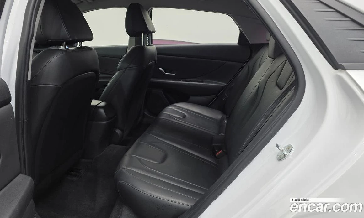 Hyundai Elantra 1.6 Modern, снимка 12 - Автомобили и джипове - 56155831