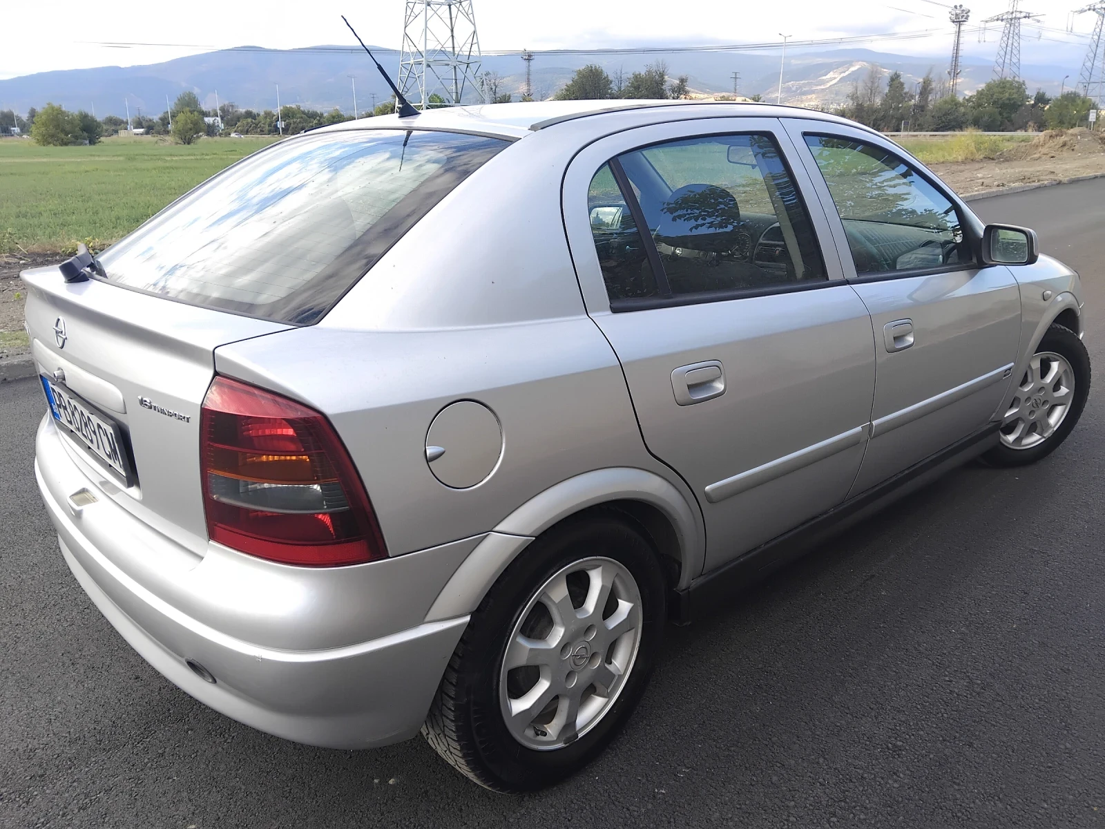 Opel Astra 1.6//климатик//ГАЗ , снимка 7 - Автомобили и джипове - 56264386