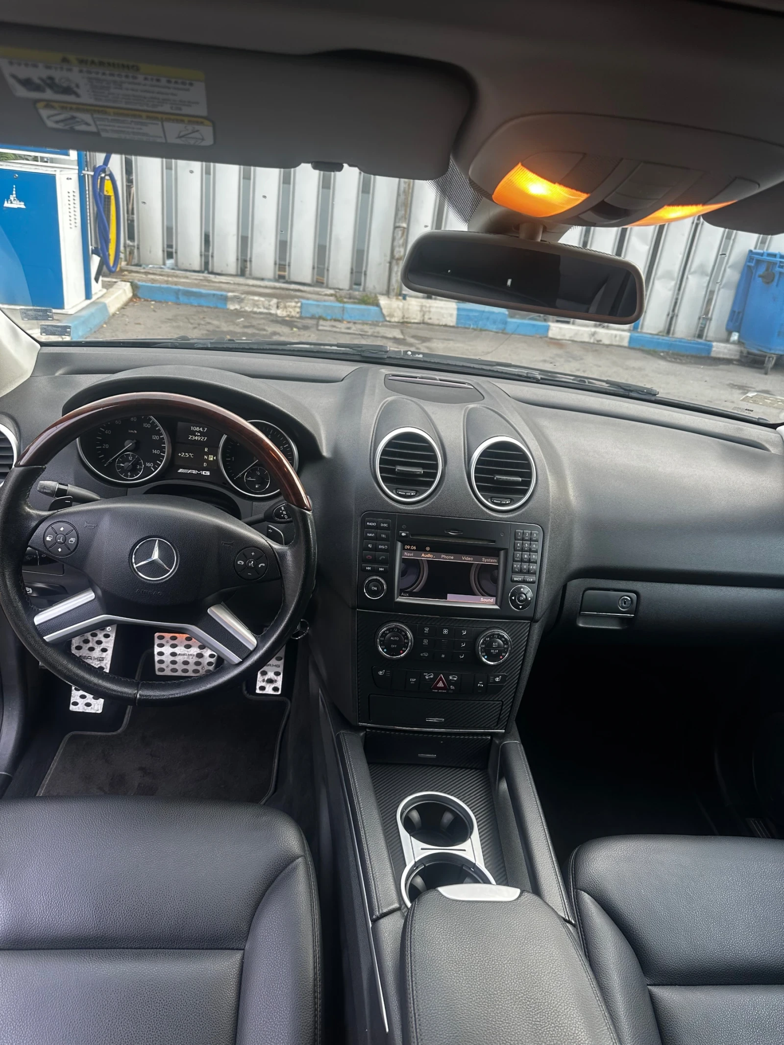 Mercedes-Benz ML 550 5.5AMG, снимка 14 - Автомобили и джипове - 56715022