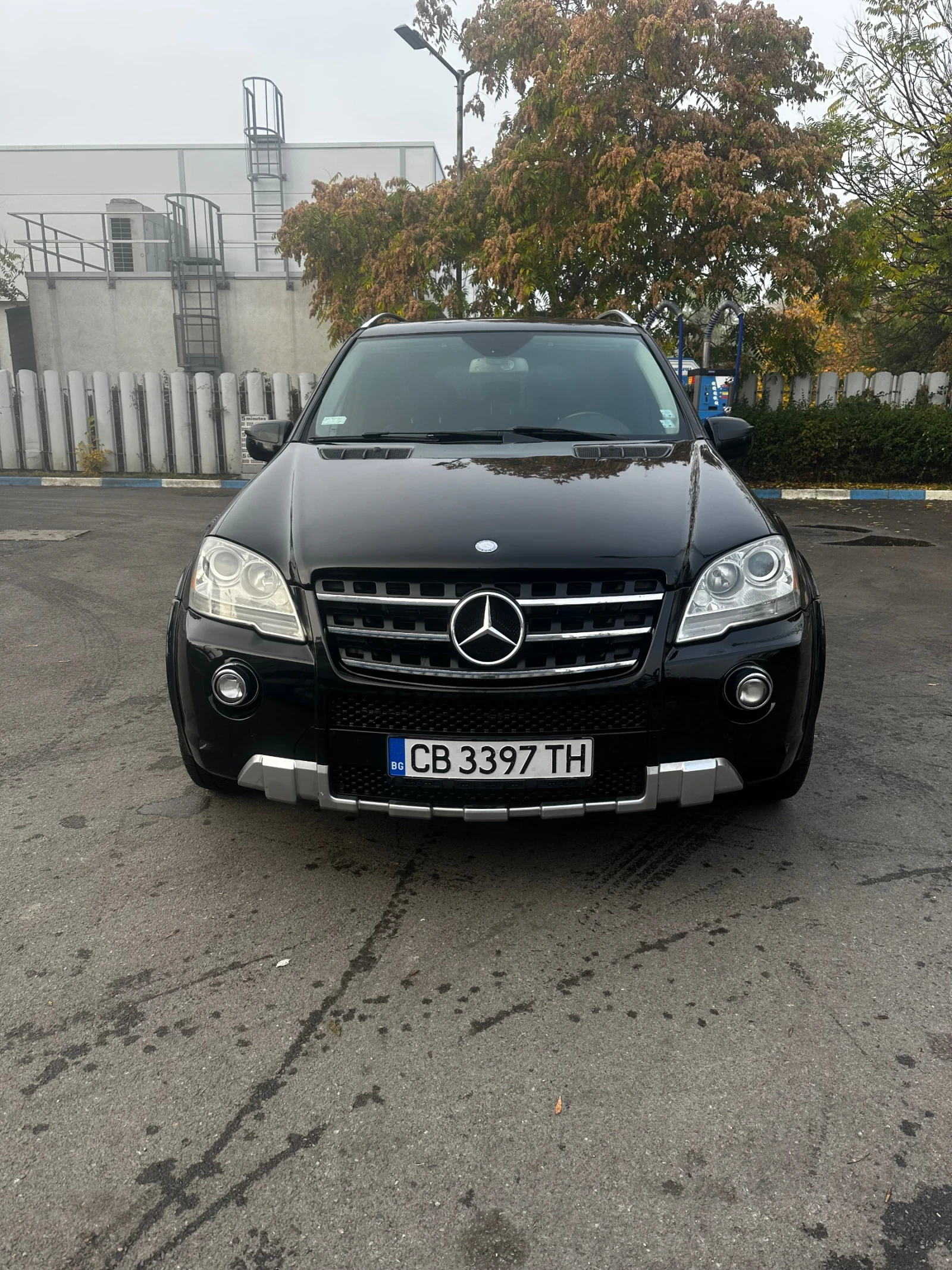 Mercedes-Benz ML 550 5.5AMG, снимка 2 - Автомобили и джипове - 56715022