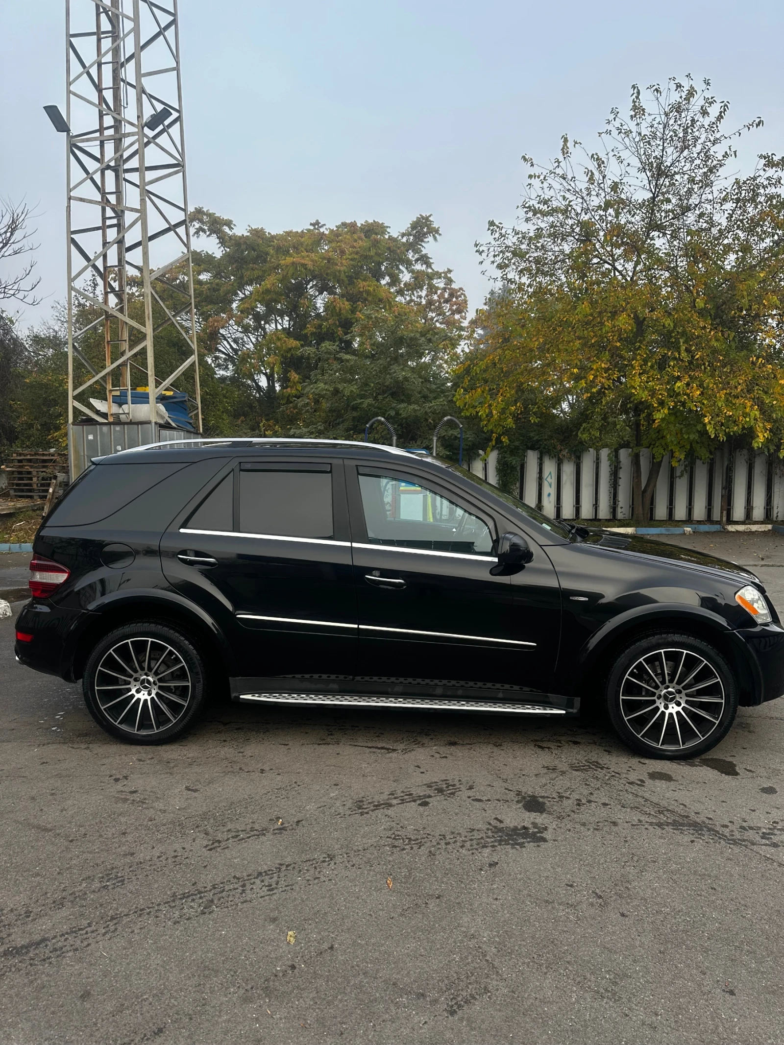 Mercedes-Benz ML 550 5.5AMG, снимка 9 - Автомобили и джипове - 56715022