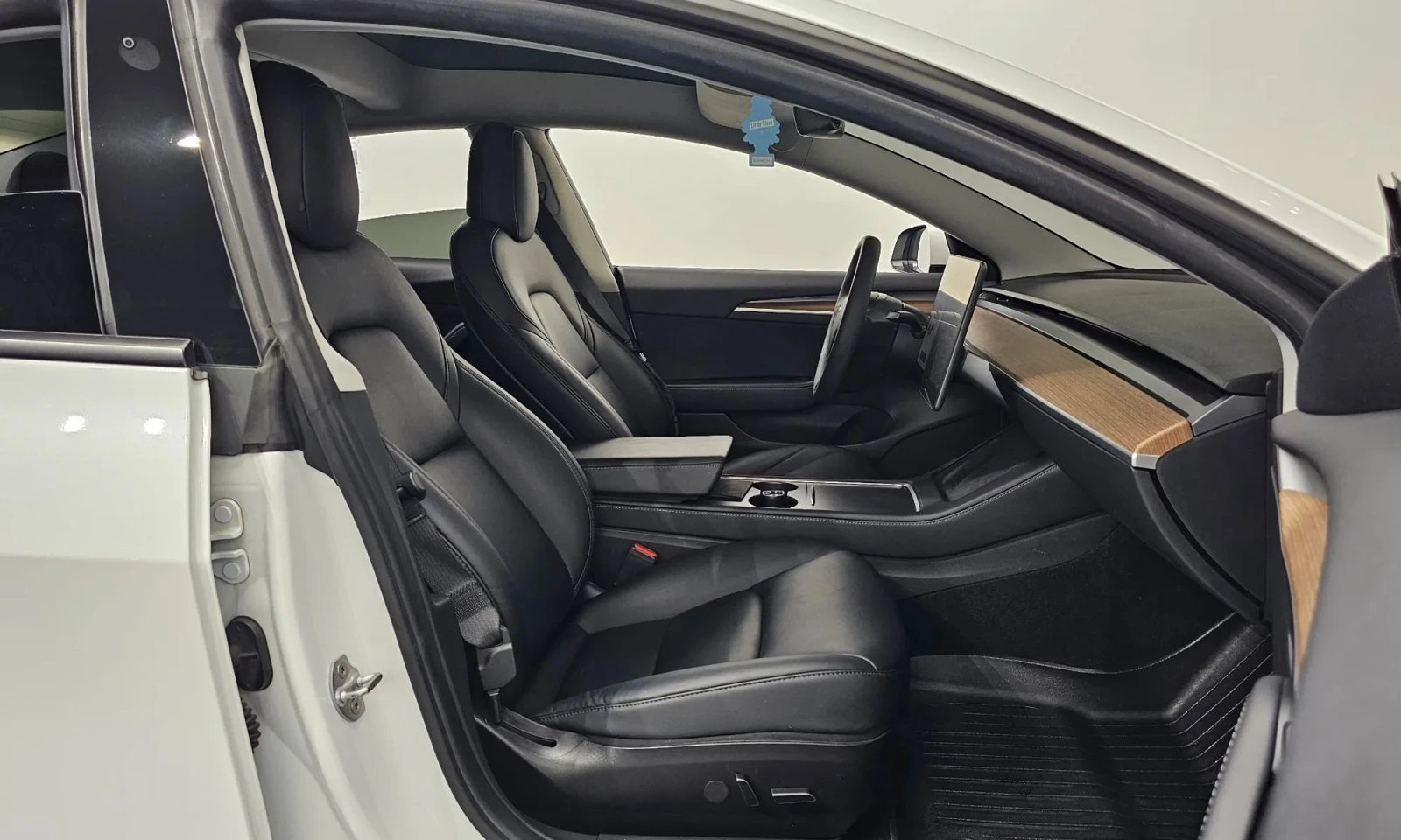 Tesla Model 3, снимка 17 - Автомобили и джипове - 56736778