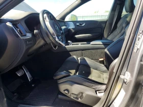 Volvo XC60 2.0l eAWD Plug-In Hybrid R-Design, снимка 7