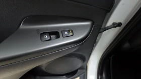 Hyundai Kona 64KWh/Premium/2020/BlueLink/SOH100 - 16050 € / 31391.07 лв. - 85961708 9
