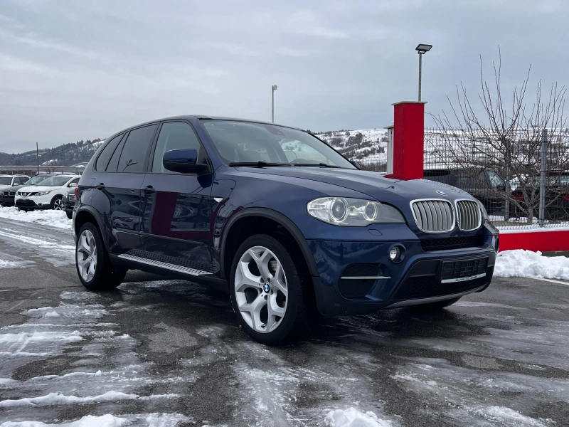 BMW X5 40d xDrive ОБСЛУЖЕН Панорама Подгрев HUD Sport, снимка 3 - Автомобили и джипове - 48691641