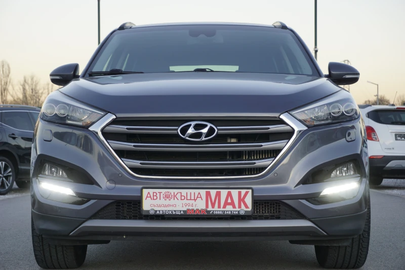 Hyundai Tucson 2.0/4x4/Xpossible/Xennon/Ст.таван/Камера, снимка 2 - Автомобили и джипове - 52422200