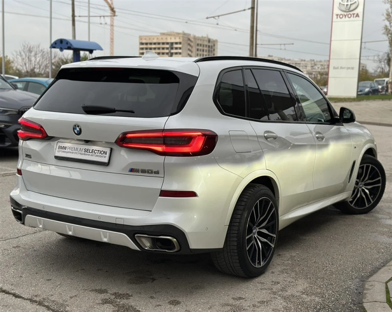 BMW X5 M50d, снимка 2 - Автомобили и джипове - 52536575