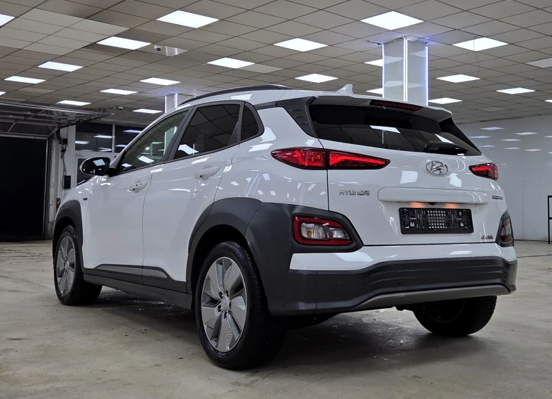 Hyundai Kona 64KWh/Premium/2020/BlueLink/SOH100, снимка 4 - Автомобили и джипове - 53103935