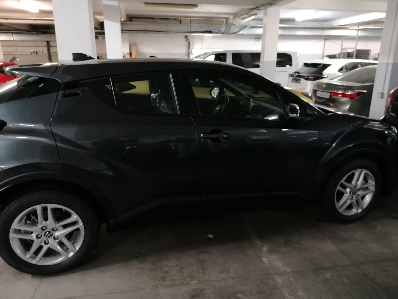 Toyota C-HR 2023, снимка 4 - Автомобили и джипове - 53114688
