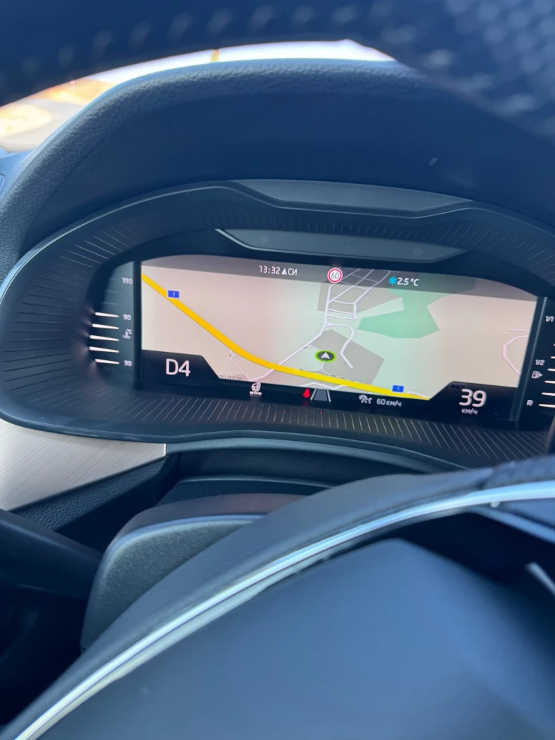 Skoda Kamiq 1.5 TSi, снимка 8 - Автомобили и джипове - 53140306