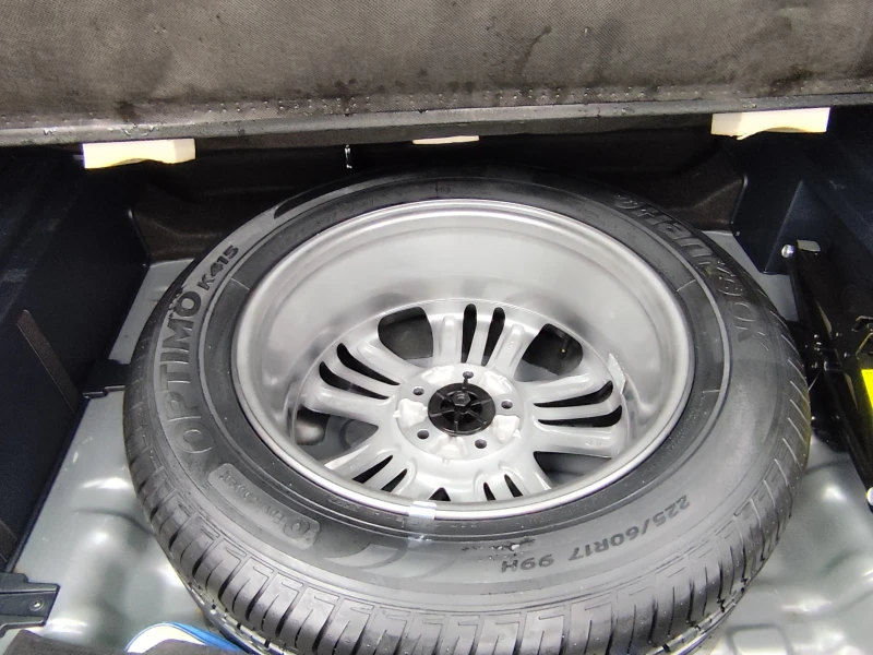 Hyundai IX35 1.7CRDi* LED* FACE* EURO5B* КLIMATRONIK* , снимка 15 - Автомобили и джипове - 53293256