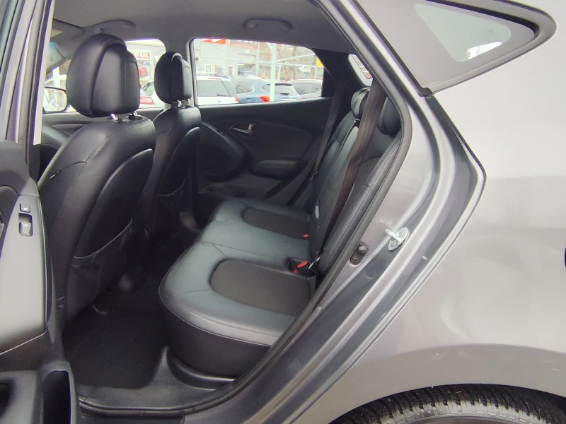 Hyundai IX35 1.7CRDi* LED* FACE* EURO5B* КLIMATRONIK* , снимка 12 - Автомобили и джипове - 53293256