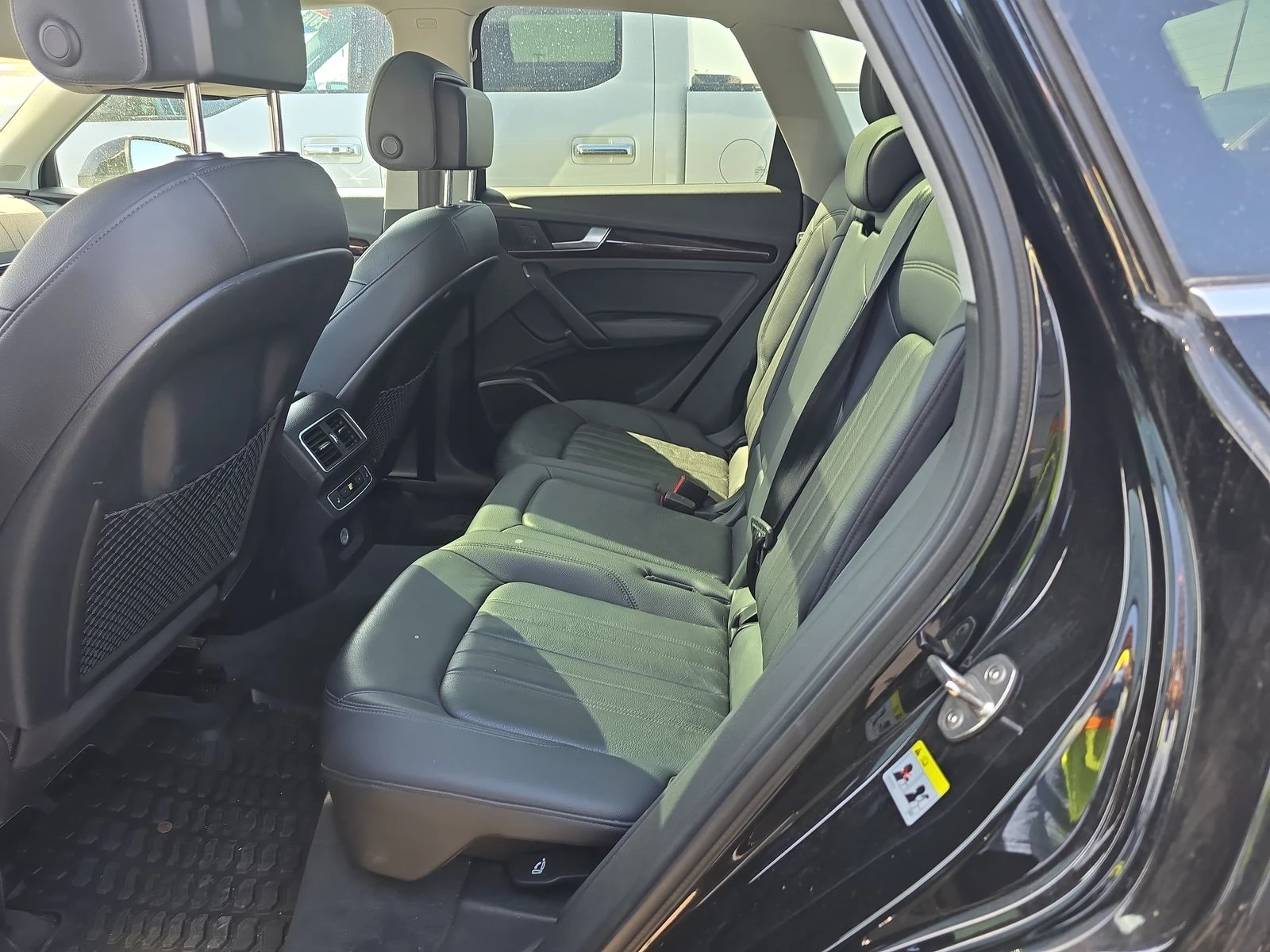 Audi Q5 Premium Plus/ДИГИТАЛНО ТАБЛО/ПАНОРАМА/4хПОДГРЕВИ - изображение 10