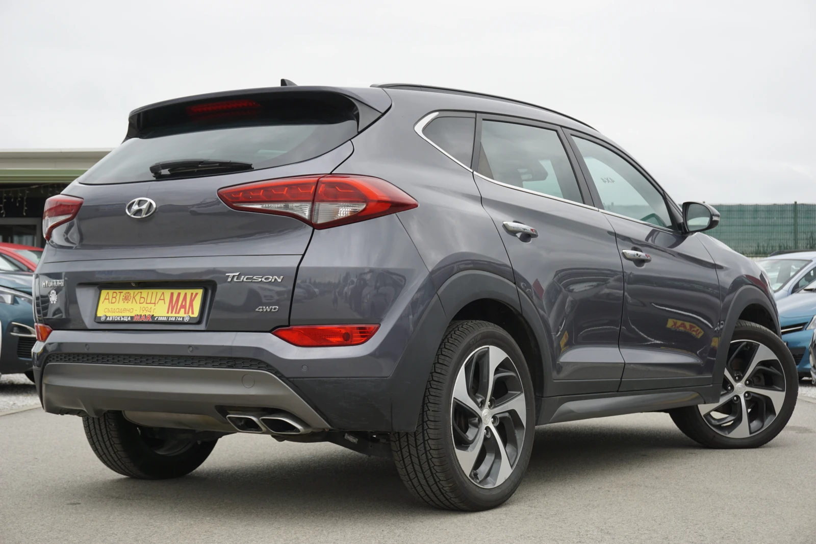 Hyundai Tucson 2.0/4x4/Xpossible/Xennon/Ст.таван/Камера, снимка 9 - Автомобили и джипове - 52422200