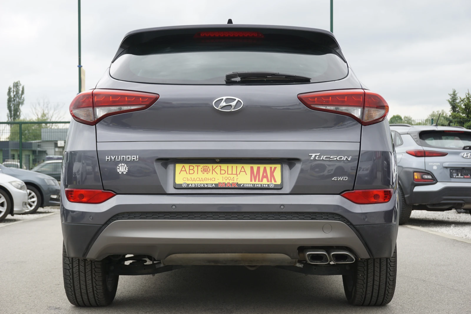Hyundai Tucson 2.0/4x4/Xpossible/Xennon/Ст.таван/Камера, снимка 8 - Автомобили и джипове - 52422200