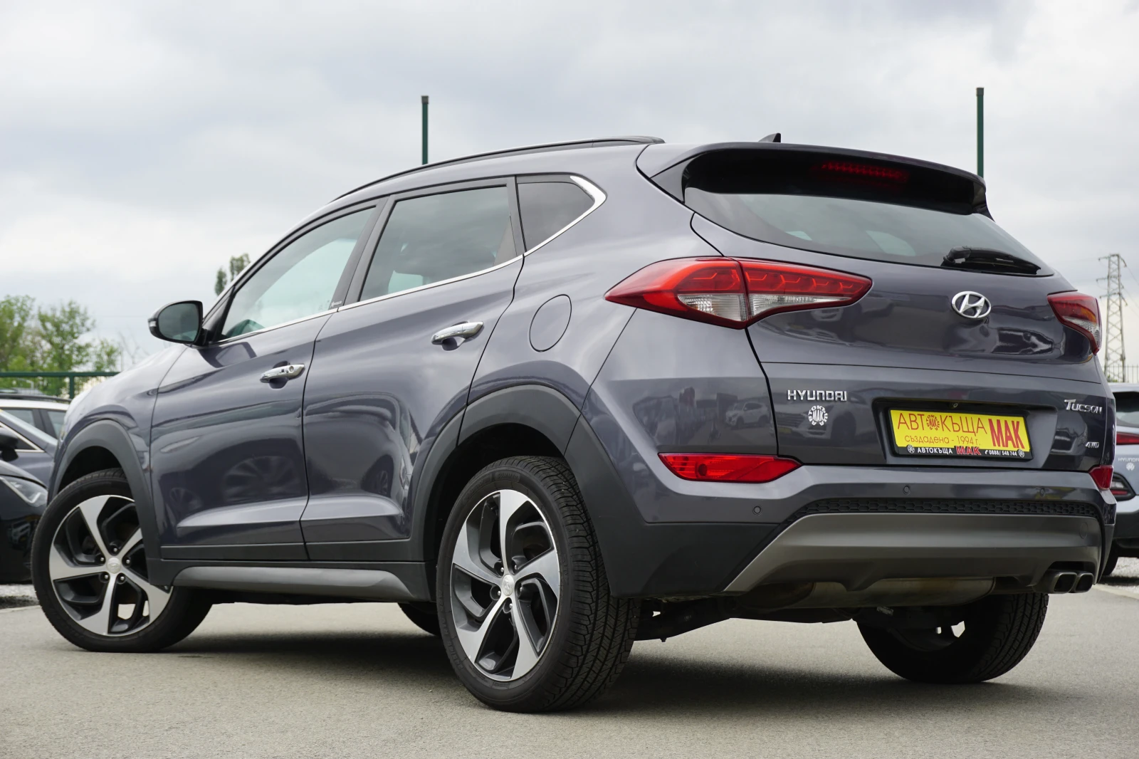 Hyundai Tucson 2.0/4x4/Xpossible/Xennon/Ст.таван/Камера, снимка 7 - Автомобили и джипове - 52422200